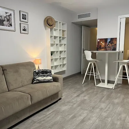 Apartment Monaco Border, 2-room Josephine, Pool, Rickeys *