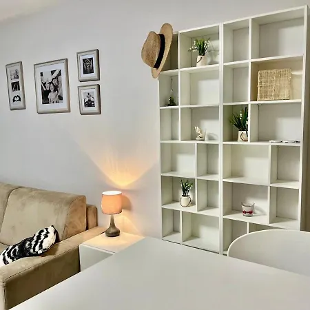 Apartment Monaco Border, 2-room Josephine, Pool, Rickeys *